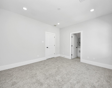 4814 Cochran Street - Photo Thumbnail 37
