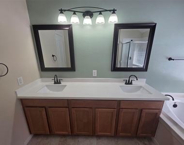 2954 Smokey Forest Lane - Photo Thumbnail 13