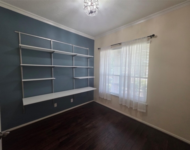2954 Smokey Forest Lane - Photo Thumbnail 3