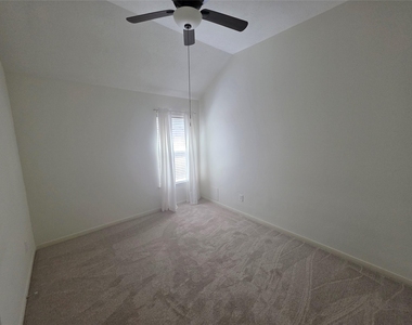 2954 Smokey Forest Lane - Photo Thumbnail 19