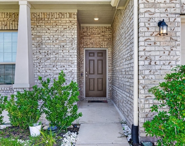 8111 Star Terrace Drive - Photo Thumbnail 3