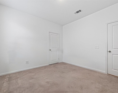 8111 Star Terrace Drive - Photo Thumbnail 26