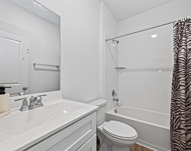 8111 Star Terrace Drive - Photo Thumbnail 16