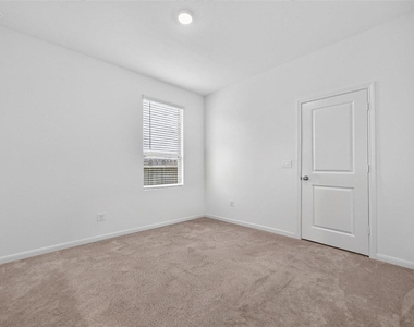 8111 Star Terrace Drive - Photo Thumbnail 24
