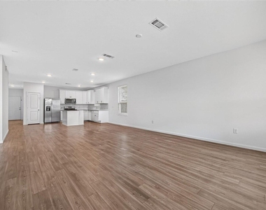 8111 Star Terrace Drive - Photo Thumbnail 17