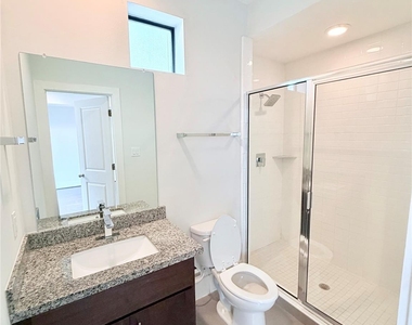 2913 Leeland Street - Photo Thumbnail 4