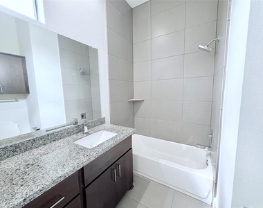 2913 Leeland Street - Photo Thumbnail 15