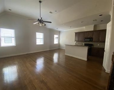 6353 Richmond Avenue - Photo Thumbnail 1