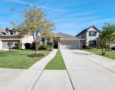 23814 Mesia Meadow Lane - Photo Thumbnail 13