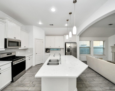 23814 Mesia Meadow Lane - Photo Thumbnail 4