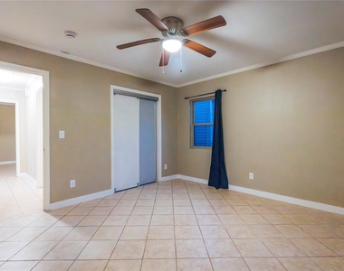 5617 Schutz Street - Photo Thumbnail 16