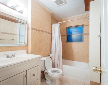 5617 Schutz Street - Photo Thumbnail 14