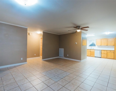 5617 Schutz Street - Photo Thumbnail 5