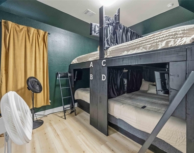5330 Wenda Street - Photo Thumbnail 20