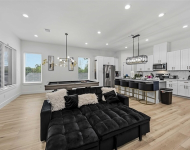 5330 Wenda Street - Photo Thumbnail 8