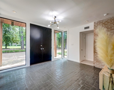 15 Saddlebrook Lane - Photo Thumbnail 3