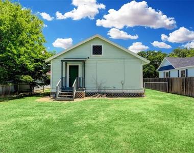 523 E Mulberry Street - Photo Thumbnail 12