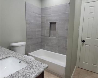 6051 25th Street - Photo Thumbnail 18
