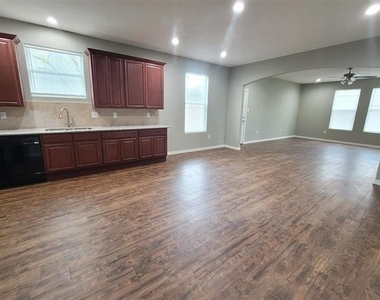 6051 25th Street - Photo Thumbnail 6