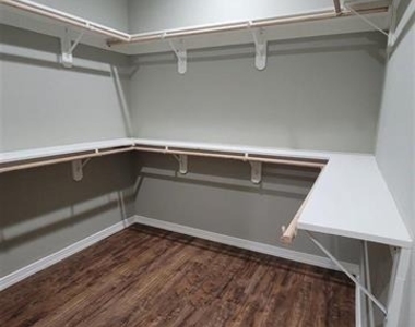 6051 25th Street - Photo Thumbnail 30