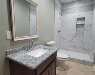 6051 25th Street - Photo Thumbnail 11