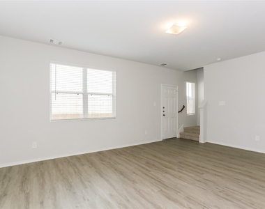 2707 Bouvardia Way - Photo Thumbnail 3