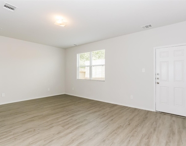 2707 Bouvardia Way - Photo Thumbnail 4