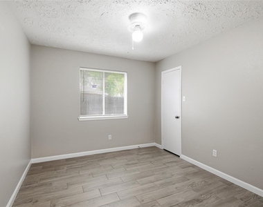 3611 Macon Place Court - Photo Thumbnail 14