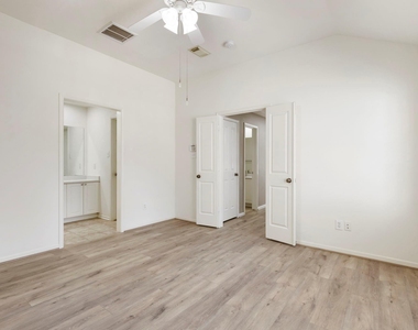 67 Woodlily Place - Photo Thumbnail 10
