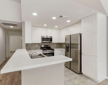 67 Woodlily Place - Photo Thumbnail 5