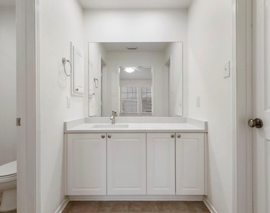 67 Woodlily Place - Photo Thumbnail 13