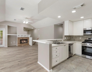 67 Woodlily Place - Photo Thumbnail 3