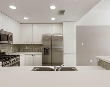 67 Woodlily Place - Photo Thumbnail 6