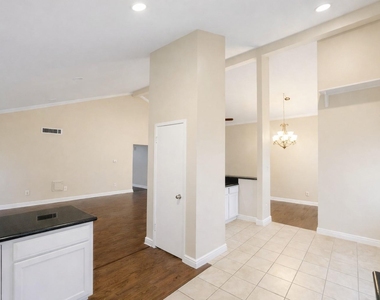 2419 Woven Wood Lane - Photo Thumbnail 9