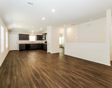 2321 Blue Opal Lane - Photo Thumbnail 3