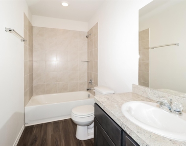 2321 Blue Opal Lane - Photo Thumbnail 10