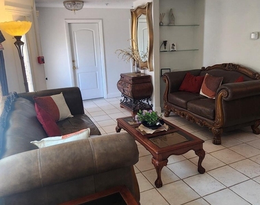610 Palm Drive - Photo Thumbnail 4