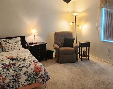 610 Palm Drive - Photo Thumbnail 21