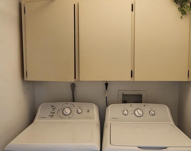 610 Palm Drive - Photo Thumbnail 28