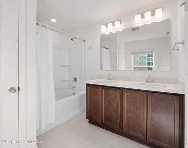 2192 Vinifera Drive - Photo Thumbnail 10