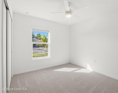 2192 Vinifera Drive - Photo Thumbnail 13