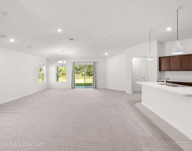 2192 Vinifera Drive - Photo Thumbnail 2