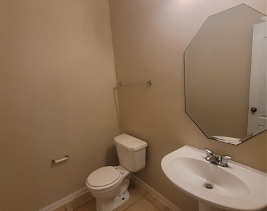 17211 Brookhollow Grove Court - Photo Thumbnail 8