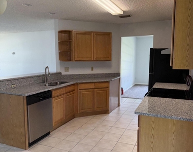 53 Nw Emerson Drive Nw - Photo Thumbnail 1