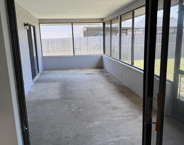 53 Nw Emerson Drive Nw - Photo Thumbnail 17