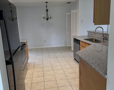 53 Nw Emerson Drive Nw - Photo Thumbnail 2