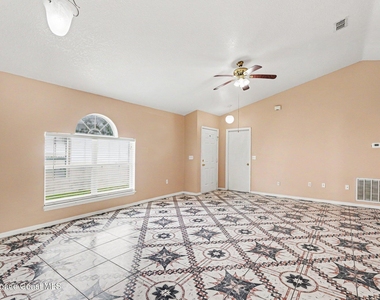 2781 Maderia Circle - Photo Thumbnail 6