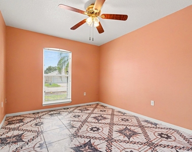 2781 Maderia Circle - Photo Thumbnail 12