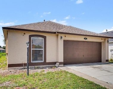 2781 Maderia Circle - Photo Thumbnail 1