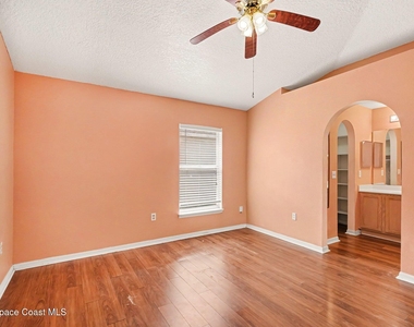 2781 Maderia Circle - Photo Thumbnail 19